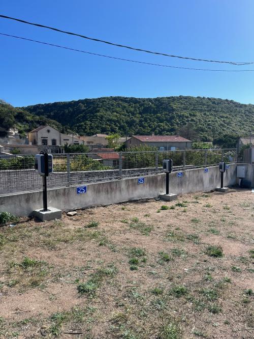 Bornes de recharge de véhicule electrique